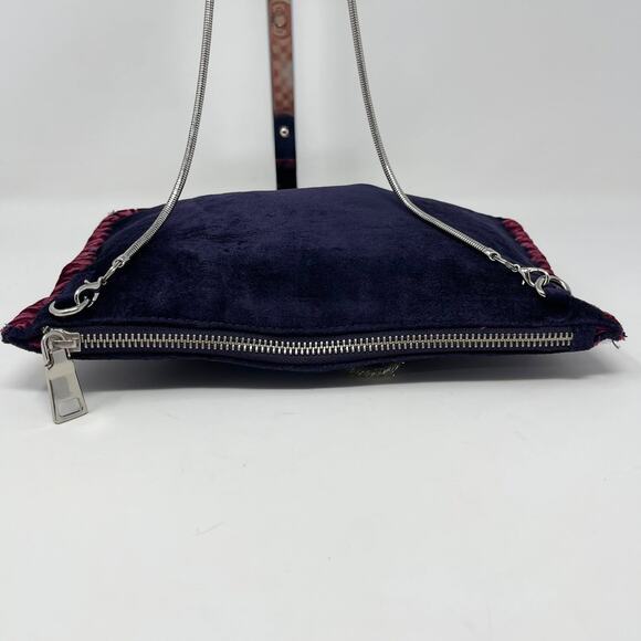 Steve Madden Pegasus Crossbody Shoulder Bag Blue Velvet Gold Sequins Zip Top - Picture 6 of 10